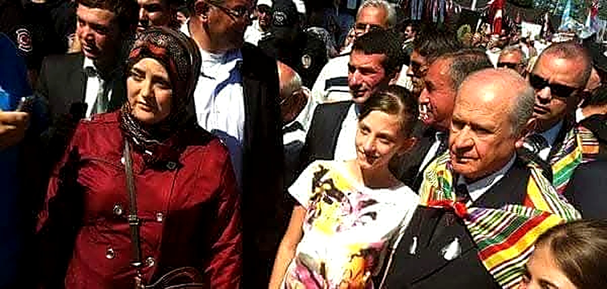 Lider Devlet Bahçeli Milletimizle Kucaklaşıyor